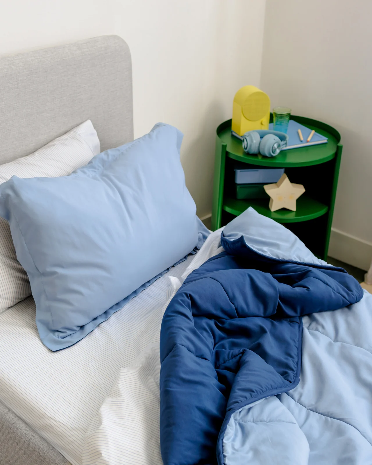 Endy Petit Comforter Set - Image 9