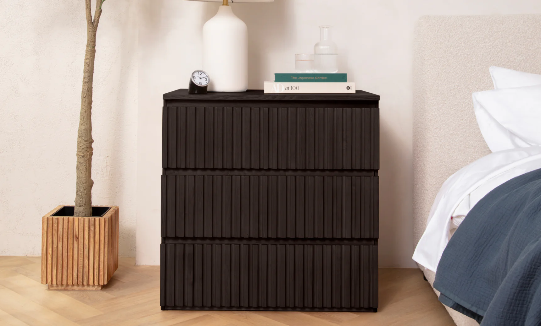 Wooden Dresser - Image 5